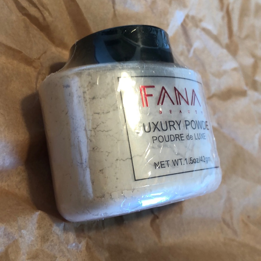❤️ New Make Up Powder ❤️ - Picture 5 of 7